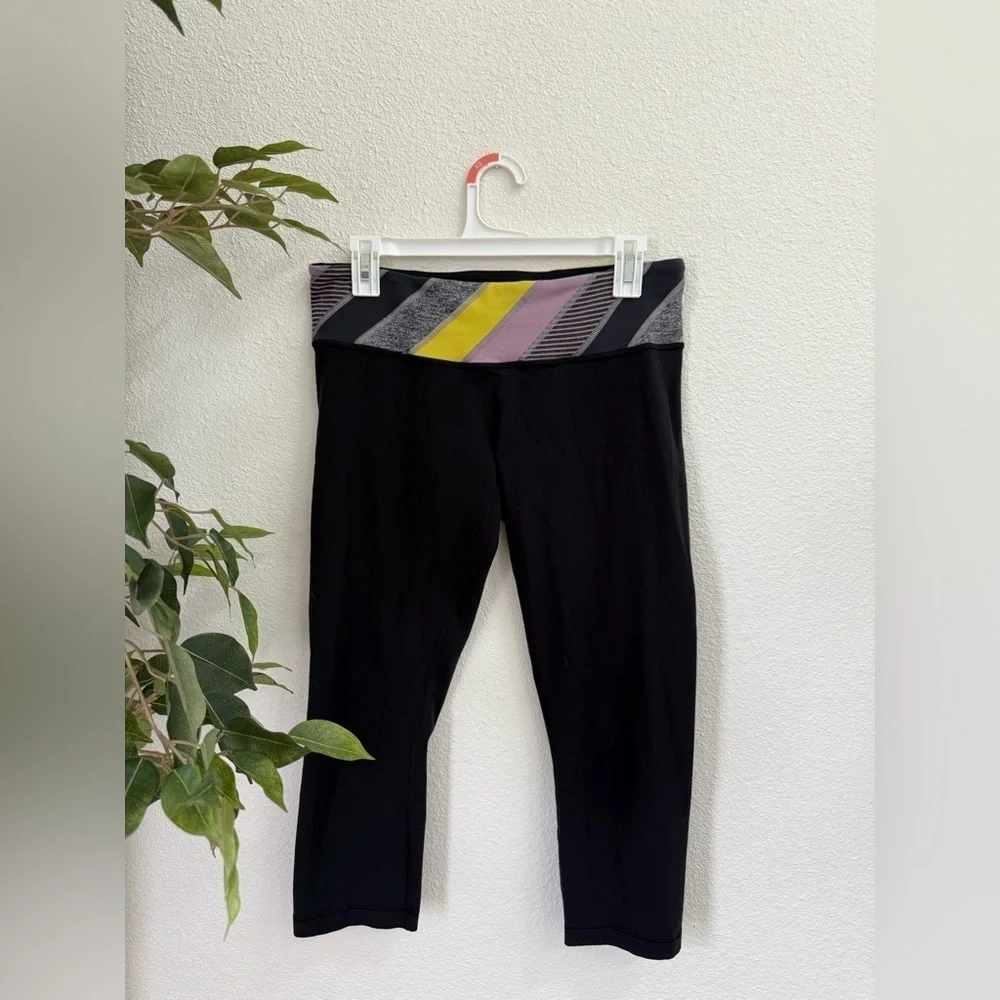 Lululemon Athletica Black Leggings with Colorful Waistband Women’s Size 10